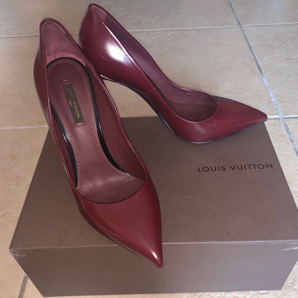 Louis Vuitton pumps